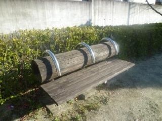 背伸ばしベンチ(1)