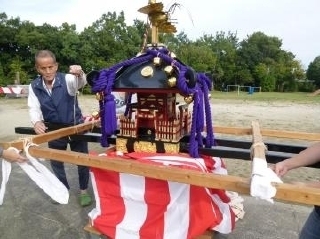 写真2:八幡社