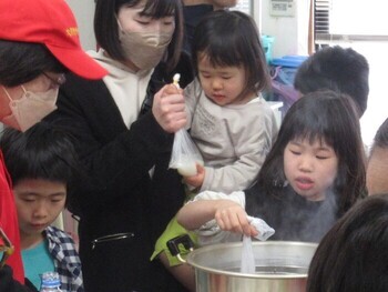 非常食作りの様子です。